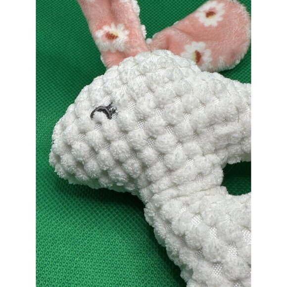 Gerber Modern Moments Waffle Weave Quilted White Bunny Rabbit Baby Rattle- Rare - Picture 4 of 9